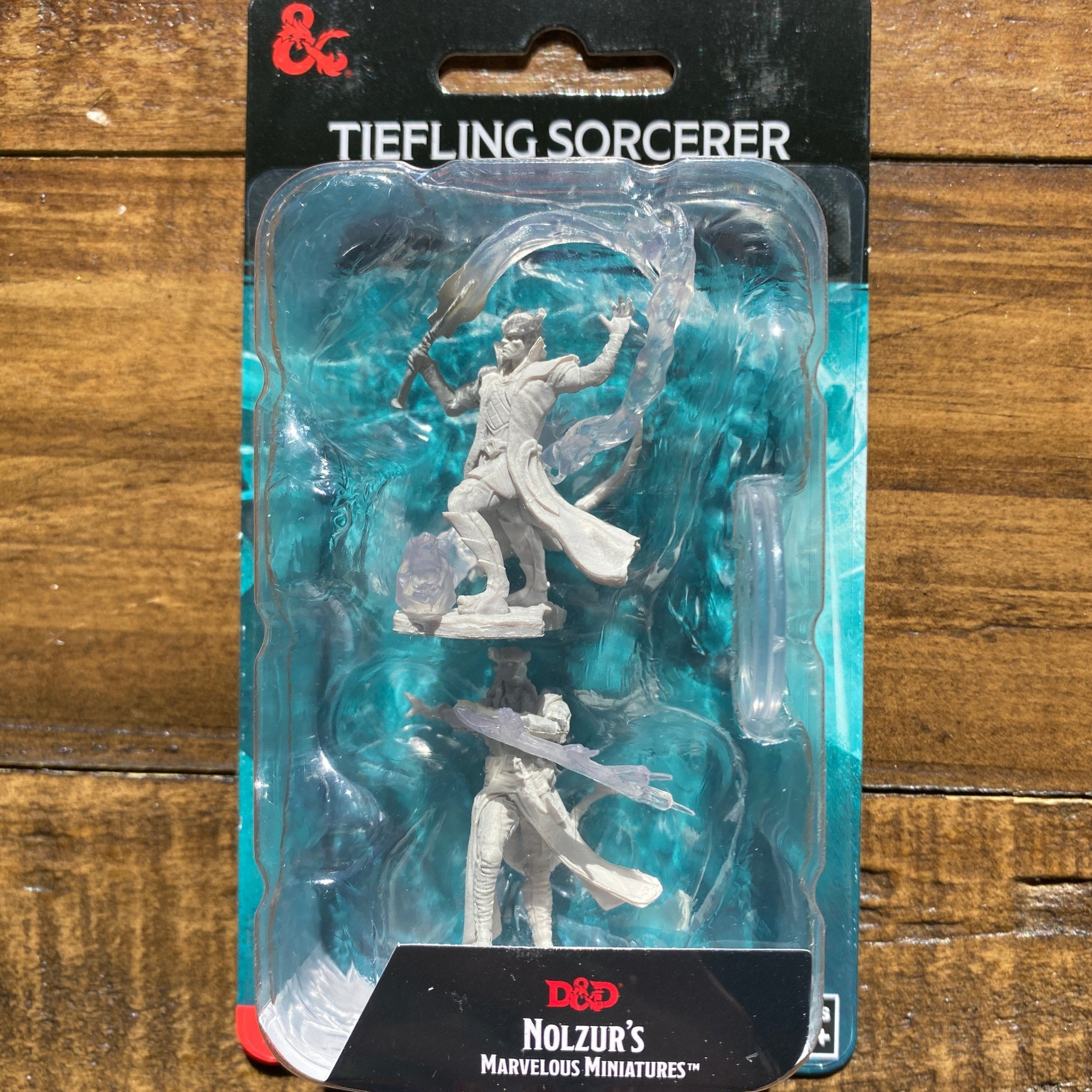 Wizkids Tiefling Sorcerer Miniature - Cantrip Candles