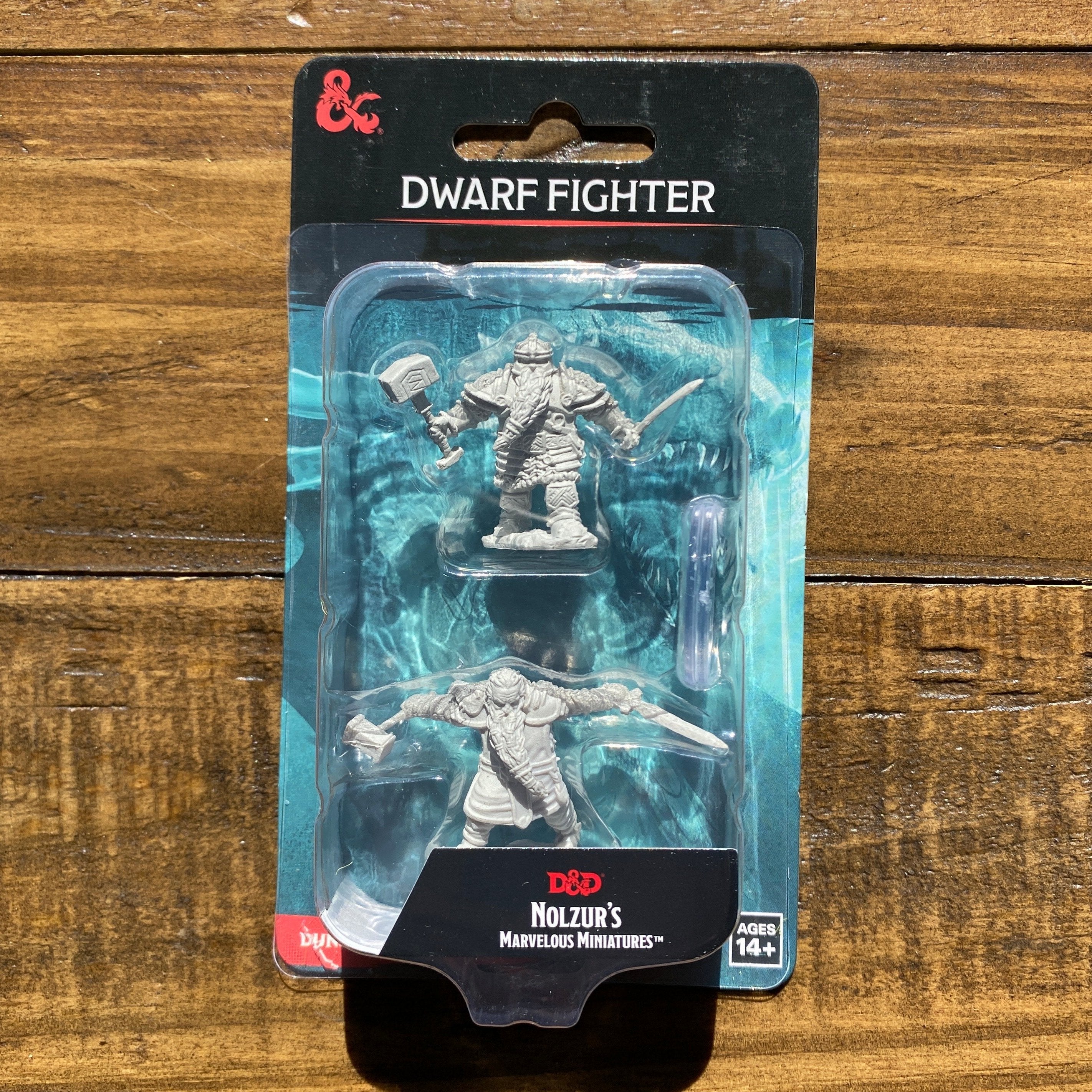 Wizkids Dwarf Fighter Miniature - Cantrip Candles