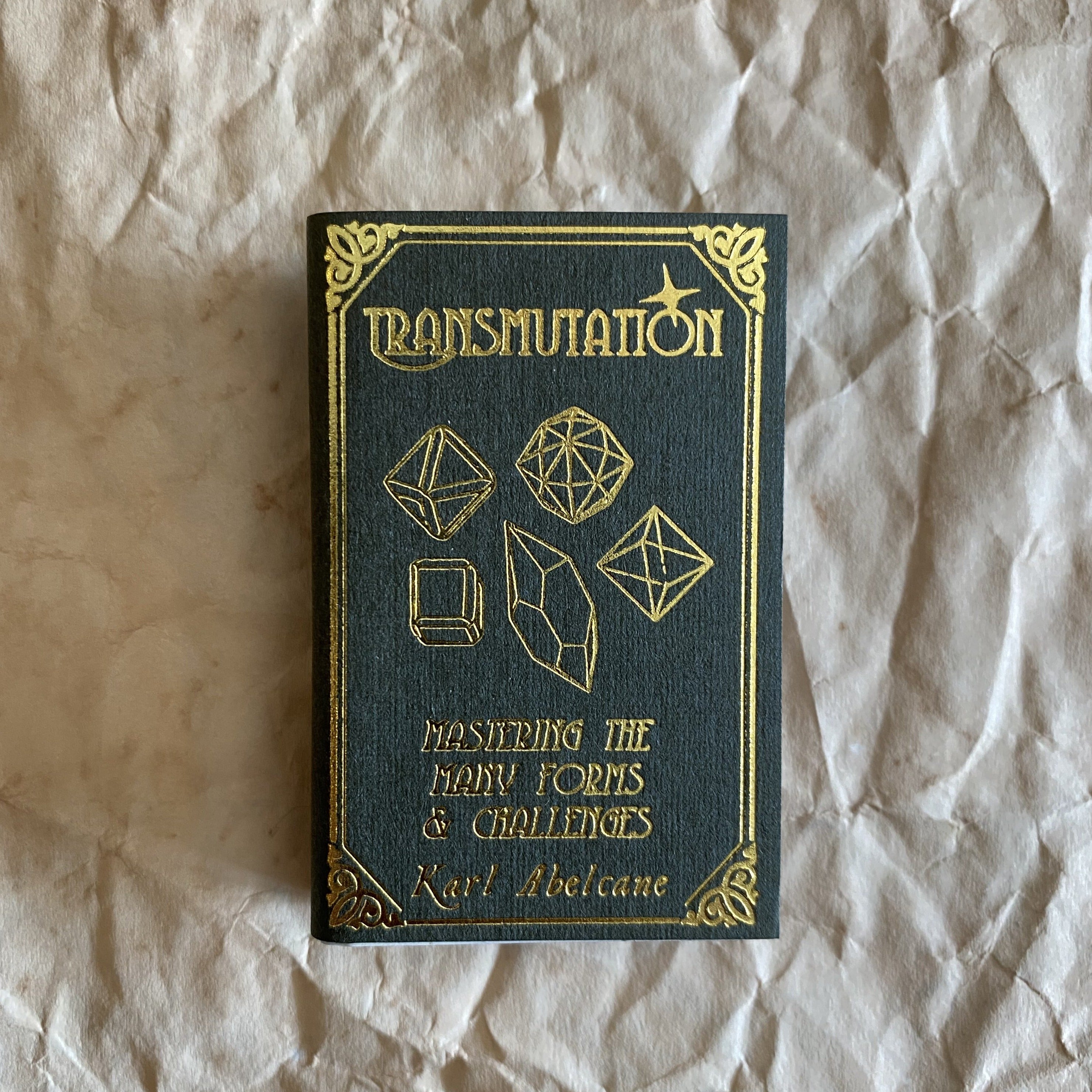 Transmutation Spellbook: Matchbook - Cantrip Candles